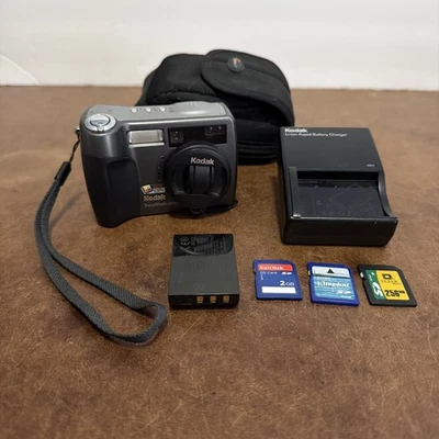 Kodak Digital Camera EasyShare DX7630 6.1MP Silver Tested With Battery + Charger - Image 1 of 4
