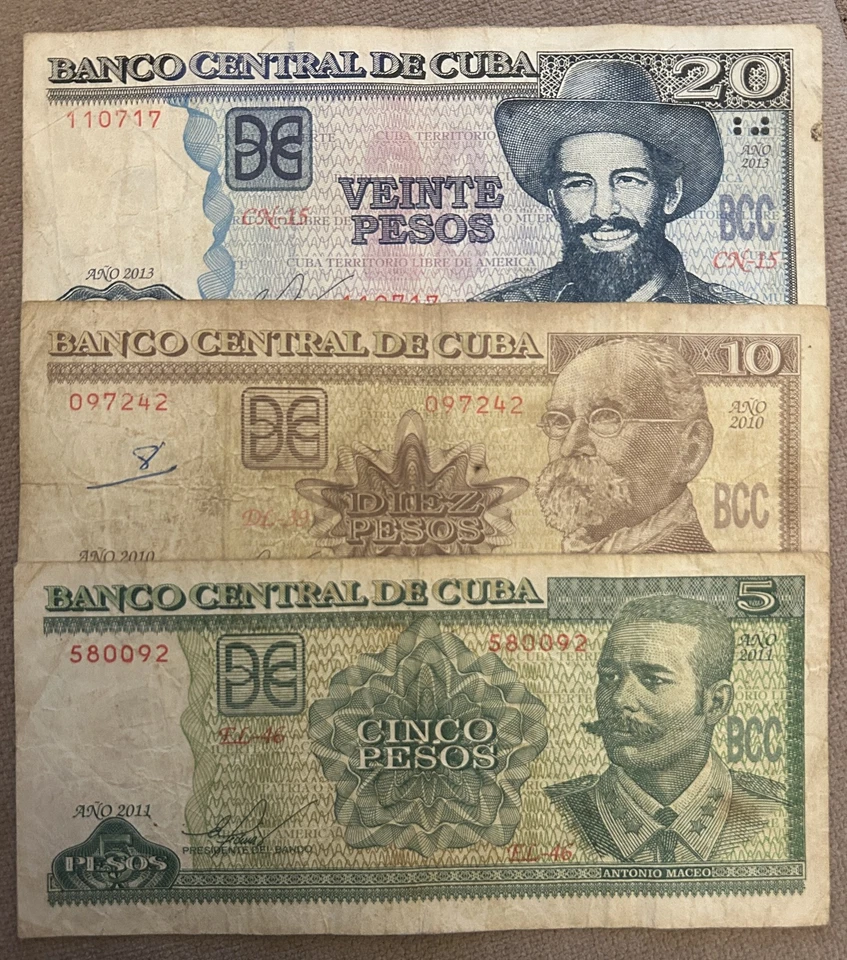 Billetes de 3 ANTILLAS ESPAÑAS D566.  Foto 1 de 1