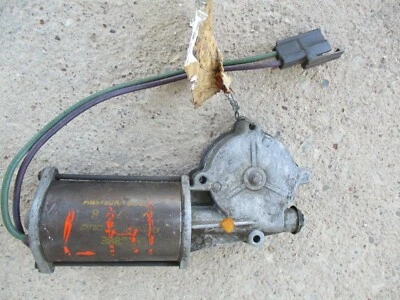 Motor de janela traseira Dodge Chrysler 75-78 - Imagem 1 de 4