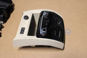 BMW 6 Er G32 Console Centrale Diffuseur D'Air Couvercle USB 9493421 - Picture 1 of 6