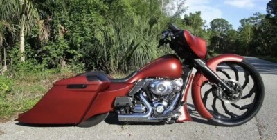 97-07 Harley Stretched Bags and Rear Fender W/ Tank Skins And Side Panels - Image 1 of 4