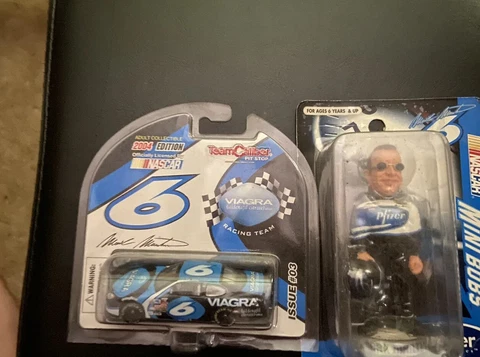 nascar Mark martin collectibles (lot of 6) 5 Cars 1:64 and figurine Cover
