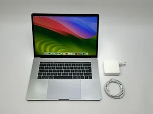 Apple MacBook Pro Retina TouchBar 15,4“ 6-Core i7 2,6 Ghz 16 GB Ram 512 GB SSD - Bild 1 von 9