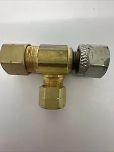 WATTS PBA 664 Compression Adapt A Valve 3/8”x3/8”x1/4” - Picture 1 of 5