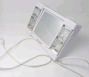 Jerdon 1x and 3x Magnification Lighted Makeup Mirror J1010W (used) - Picture 1 of 4