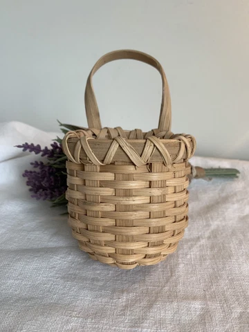 VINTAGE HANDWOVEN WICKER BASKET HANDLE HANGING ~ SMALL 3.5”x 3.5” Cover