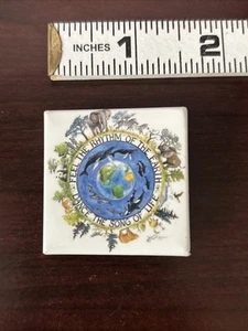 1991 Earthly Concerns PinBack Feel The Rhythm Of The Earth Dance EARTH DAY - Picture 1 of 7