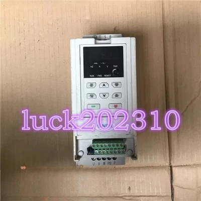 1PC used frequency converter SINCR C10-2R2G-2SB 2.2KW 220-240V #YY - Image 1 of 3