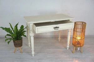 Gründerzeit-Tisch in Shabby-Chic-Weiß, Weichholz, im Usedlook von 1900 - Bild 1 von 10