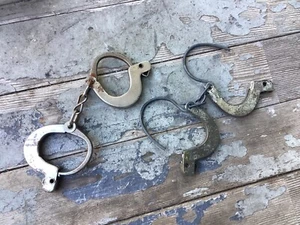 2 pair vtg. kids toy hand cuffs not working correctly - Picture 1 of 2