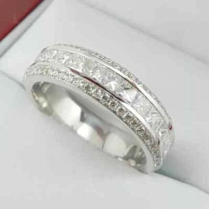 Anello Fede Nuziale Uomo Diamante Simulato Taglio Principessa 2Ct Placcato Oro Bianco 14K - Foto 1 di 4