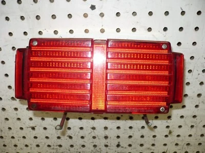 HONDA 81 1981 GL1100 GOLDWING TAILLIGHT BRAKE REAR LIGHT ASSY OEM 33701-463-671 Foto 1 de 4