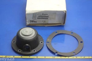 Navistar International Cap W/ Gasket No. 3531209C91 / 4C4Z-1131-BA - Picture 1 of 11