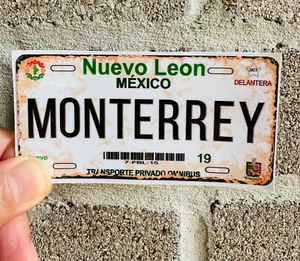 2 PCS Decorative Monterrey NL License Plate Stickers Full Color, Weatherproof - Foto 1 di 4