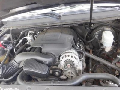 Tela de infotainment usada serve: 2011 Chevrolet Suburban 1500 sistema de entretenimento - Imagem 1 de 4