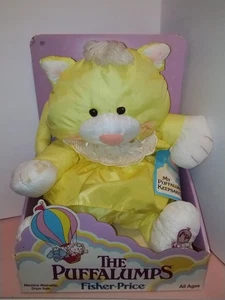 Vestido amarillo de felpa Fisher-Price Puffalumps Cat Kitty 1986 8002 en caja - Imagen 1 de 12