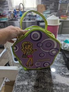 Polly Pocket custodia con zip, bambole, vestiti e accessori vari  - Foto 1 di 12