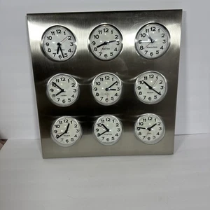 Relojes de pared de burbujas analógicos vintage de acero inoxidable KarIsson World Time Zone 9 - Imagen 1 de 8