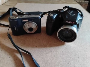 2 Digital Cameras Parts Only Nikon Coolpix Fujifilm Finepix Neither Work - Picture 1 of 8