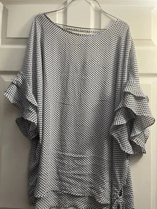 Plus Size Blouse - Picture 1 of 4