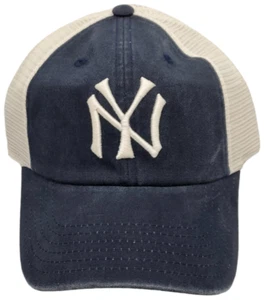 New York Yankees Trucker Mesh Snapback Cooperstown Collection Khaki/Navy B2 - Picture 1 of 3