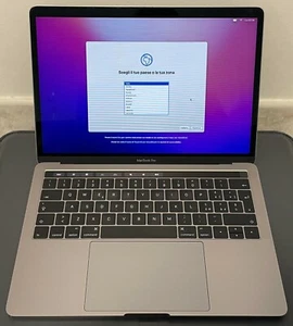 Apple MacBook Pro 13" 2016 Touch Bar, 256GB SSD, Intel Core i5 2.9 GHz, 8GB - Foto 1 di 12