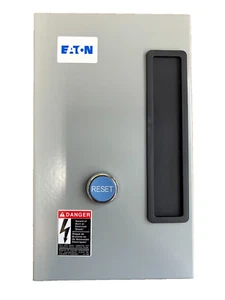 Arrancador de control de motor Eaton ECN0501AAA, sin marcha atrás, 110V/50 Hz-120V/60 Hz - Imagen 1 de 9