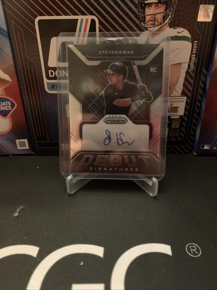 2022 Panini Prizm - Steven Kwan #51 (RC) - Image 1 of 2
