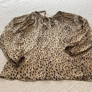 Camicetta donna M leopardata plissettata trasparente contadina top fairycore buco della serratura cravatta ruch - Foto 1 di 17
