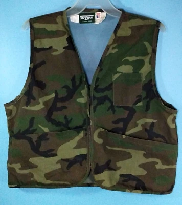Vintage SafTBak Camouflage Hunting Vest Mens XL Woodland Camo Made in USA Zip - Image 1 of 3