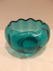 VINTAGE TURQUOISE GLASS BOWL Mid Century  Base 3" L X 3" W  X 4.25" H - Picture 1 of 9