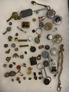 Vintage Pin Lot Ansteckmedaillen Militär Flagge Staat usw.  - Bild 1 von 12