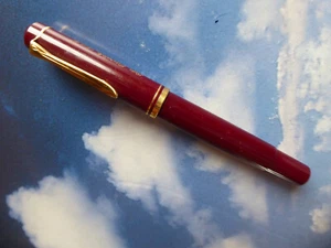  Pelikan - Llenadora de pistón 250 - Borgoña - Pluma 585 / M - Imagen 1 de 5
