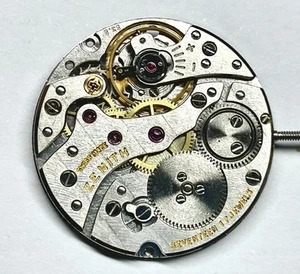 Movimiento 21 Frederic Piquet~Funcionando con Amplitud Decente~Reloj Moneda Oro Corum - Imagen 1 de 2
