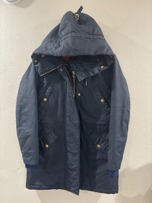 J. Parka de invierno Crew Perfect para mujer pequeña negra con capucha chaqueta de esquí para nieve Foto 1 de 4