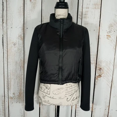 Chaqueta acolchada Zara para mujer XS recortada aislada cremallera completa cordón abrigo negro Foto 1 de 4