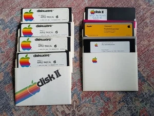 Vintage Original Apple II Pascal + ProDOS Floppy Disk Set - Apple II - Diskware - Afbeelding 1 van 4