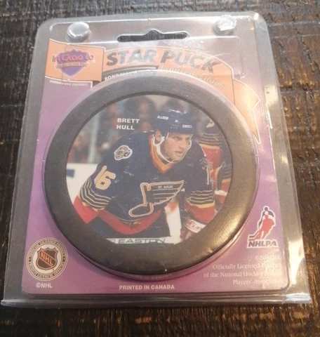 Vintage NHLPA Brett Hull Photo Puck In Glas Co Limited Edition St Louis Blues Cover
