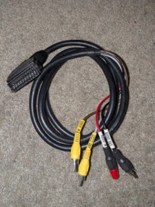 Hifi 2m Doppel Phono In Out SCART Leitung Qualität HiFi Verbindungen Zugentlastung - Bild 1 von 1
