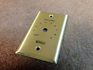 NOS Mortronics Attenuator / Volume Control Wallplate, Brass w/ Numbers - Picture 1 of 2