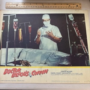 1961 Original Doctor Blood’s Coffin Lobby Card Poster Early Color Zombie Movie - Bild 1 von 9
