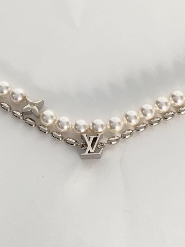 LOUIS VUITTON（LV） Collana Louis Vuitton WHT donna M01781 fusione di perle usata