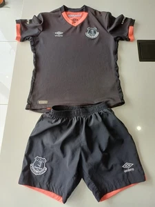 Kids Everton Football Kit, Size Shorts SB Top MB - Picture 1 of 3