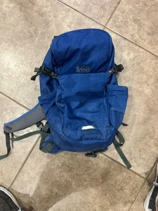 Rei Link Hydro 15L Hydration Backpack with Bladder Gray - Picture 1 of 5