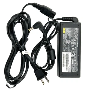 Fujitsu 90W 5.5x2.5mm Tip AC Adapter For Acer Asus IBM HP Lenovo Toshiba - Picture 1 of 6