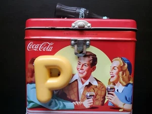 Coca-Cola - Lunchbox Metal Tin - The Pause That Refreshes - The Tin Box Co.! - Picture 1 of 12