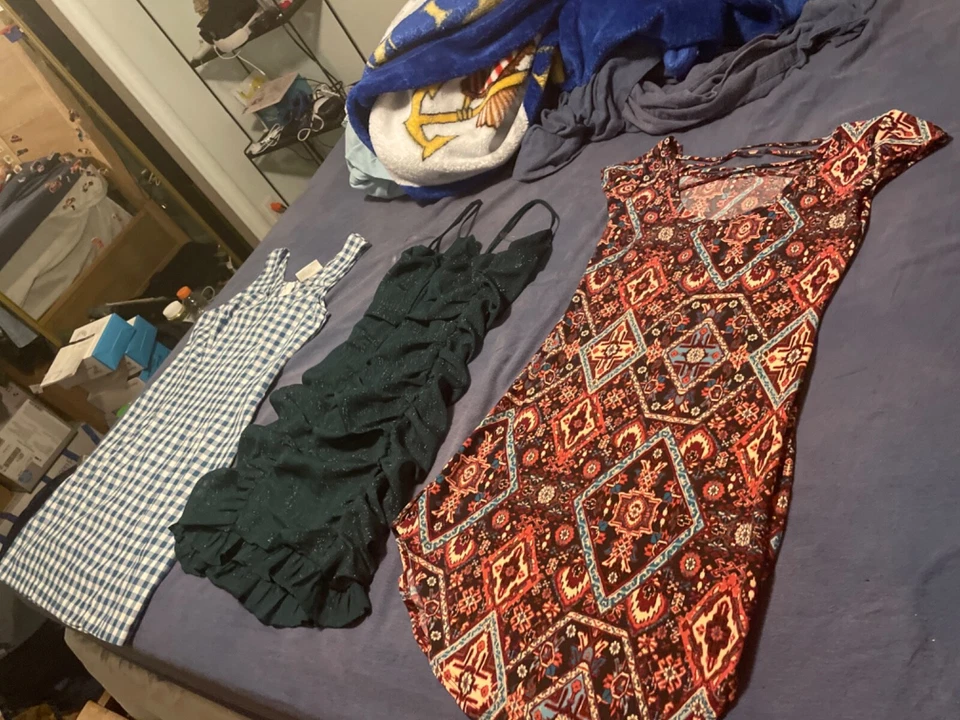 Vestidos de verão coquetel pequenos para verão lote de 3 - Imagem 1 de 4