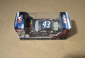 2007 Bobby Labonte #43 Spiderman 3 Movie 1:64 scale car - Picture 1 of 3