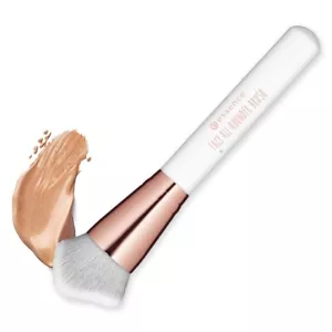 ESSENCE MAKEUP BRUSH Angled Foundation Concealer Blusher Face Contouring Bronzer - Picture 1 of 4