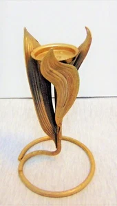 Hojas de tulipán florales de metal vintage con soporte para velas de metal Avon - Imagen 1 de 7